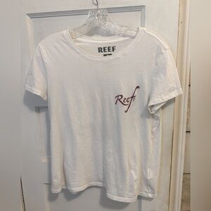 Reef Brand Classic Relaxed Fit Tee. Size Medium.